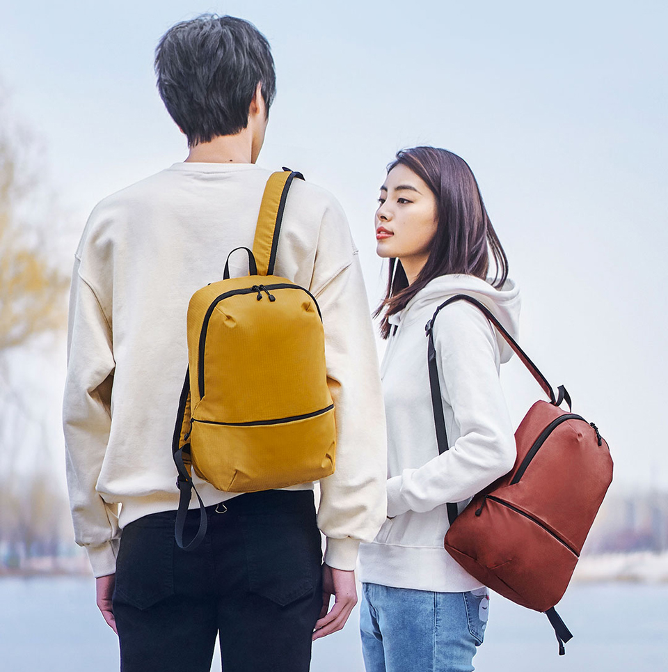Рюкзак Z Bag Ultra Light Portable Mini Backpack девушка с парнем с рюкзаками
